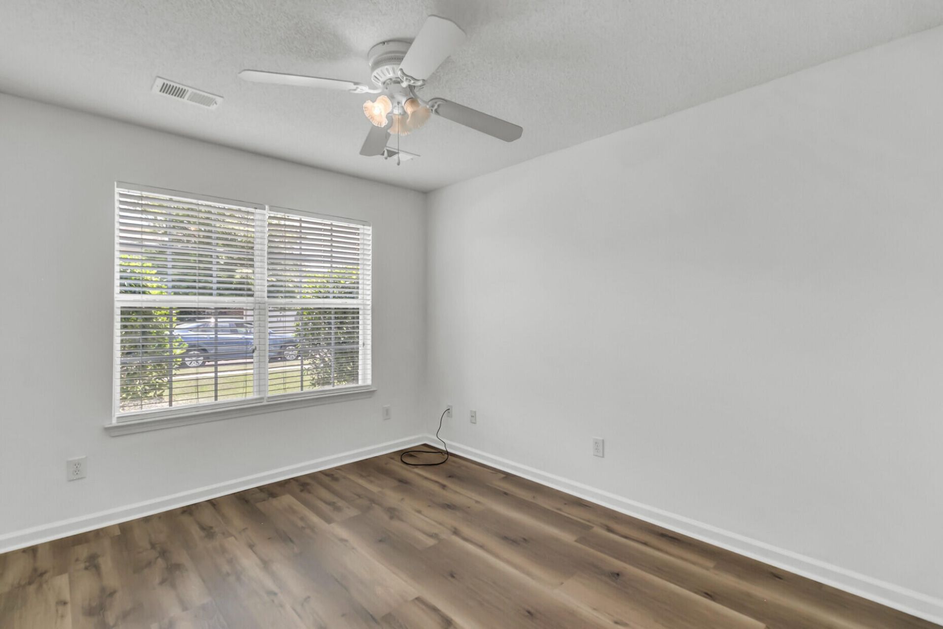 295 Dunning Road Photo 21
