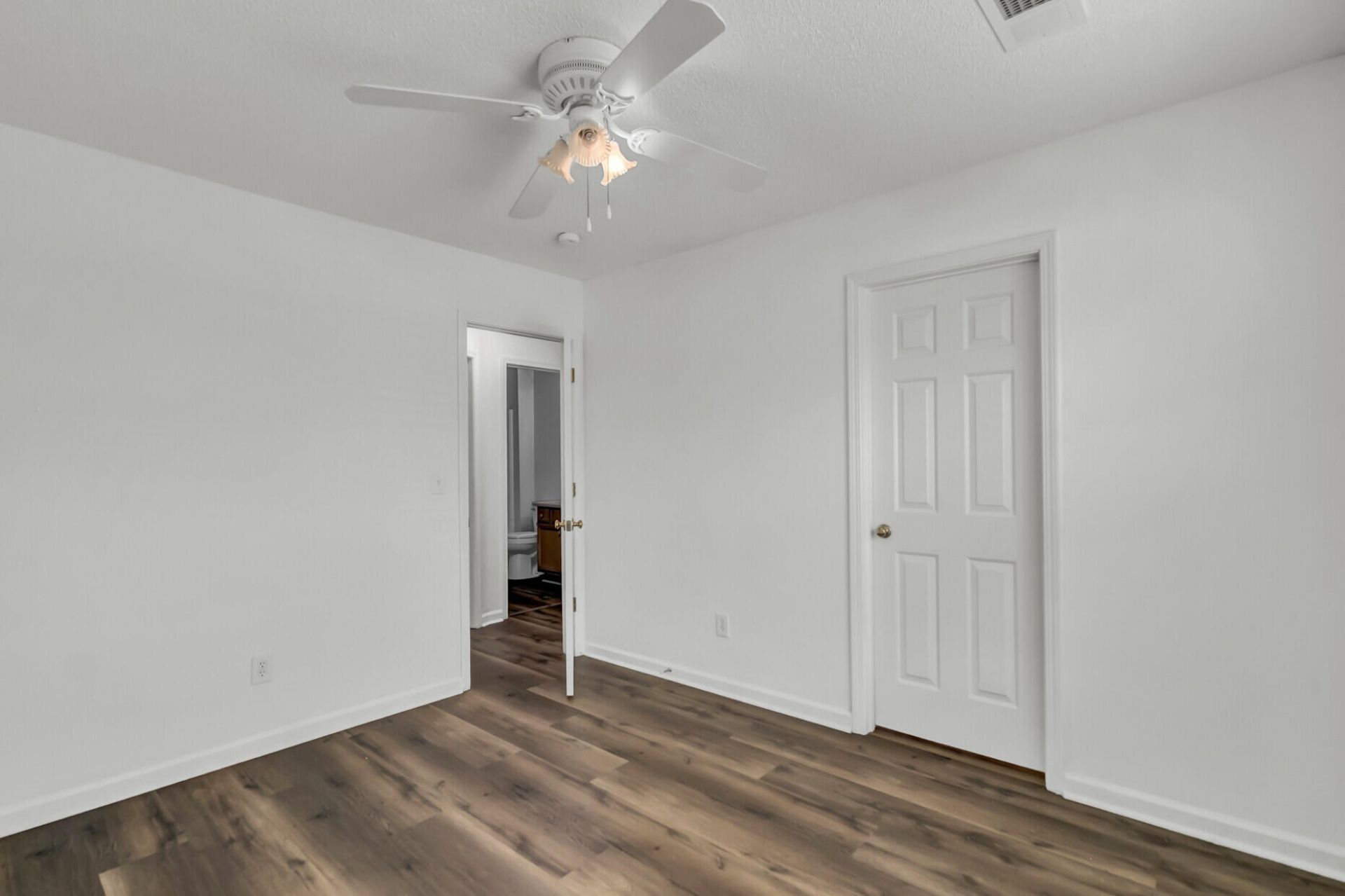 295 Dunning Road Photo 22