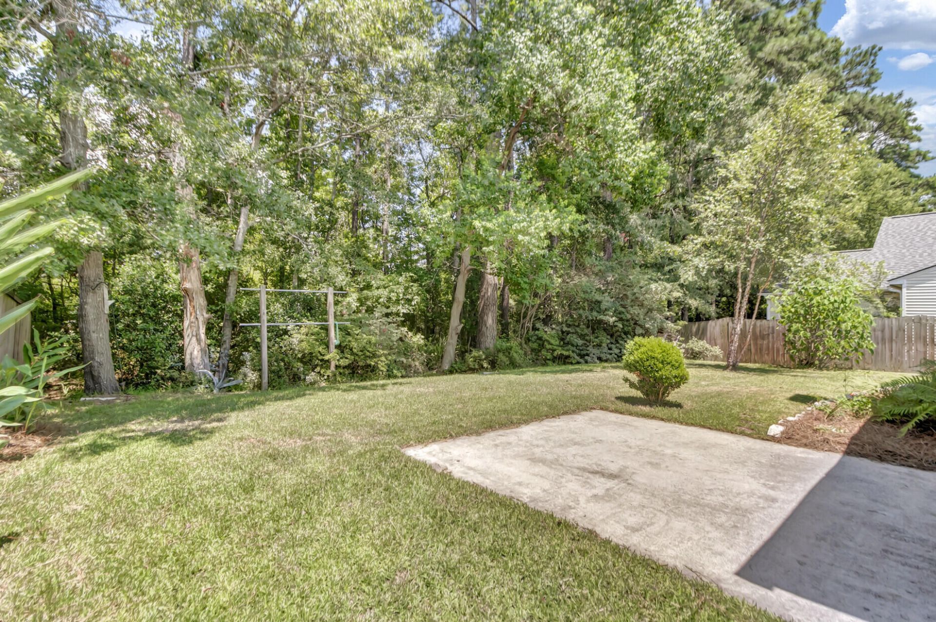 295 Dunning Road Photo 25