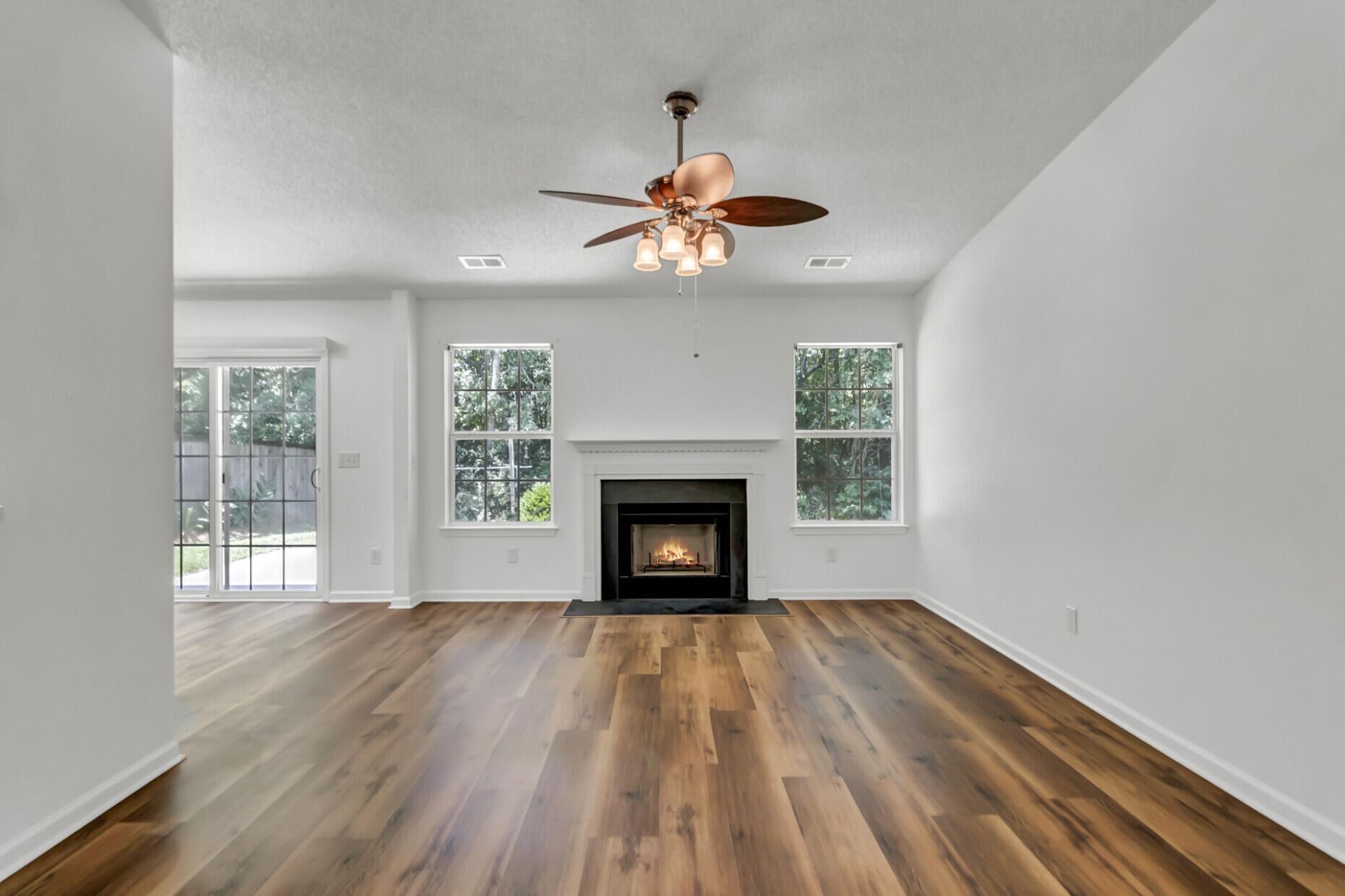 295 Dunning Road Photo 6
