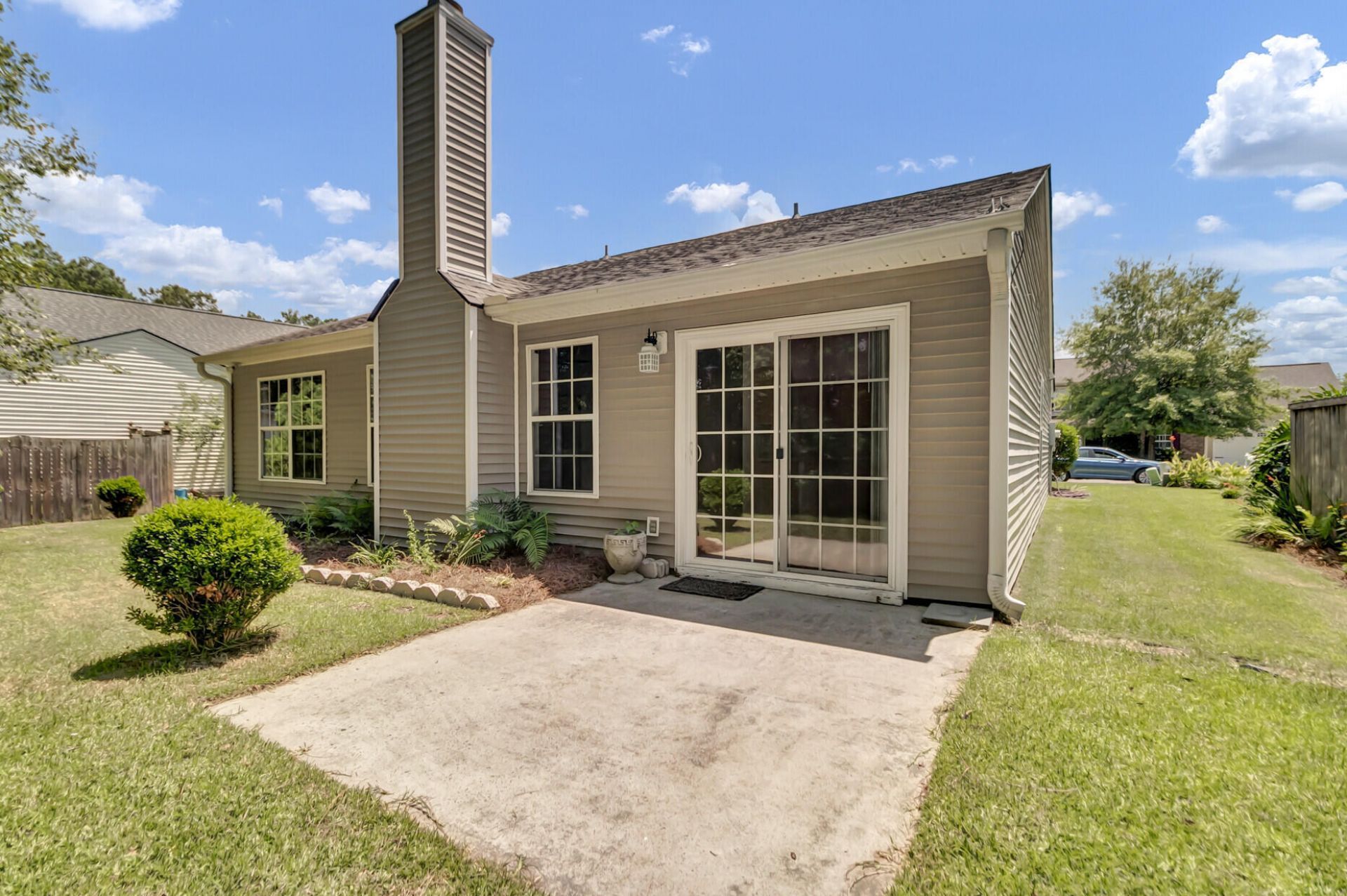 295 Dunning Road Photo 8