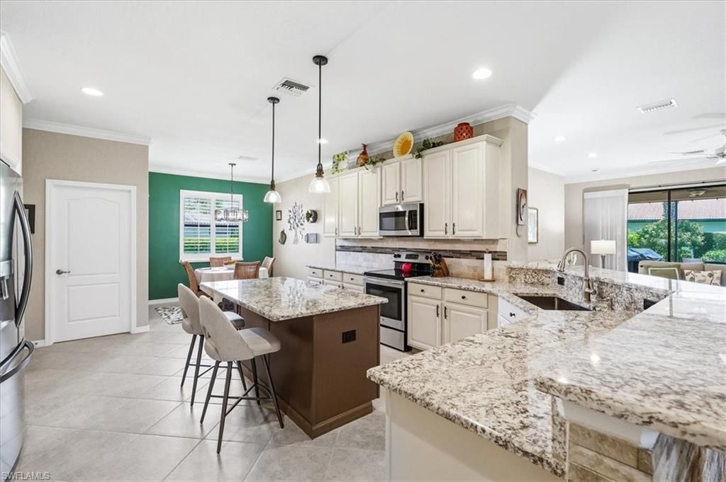 20503 Black Tree Ln , Estero, FL 33928 Photo