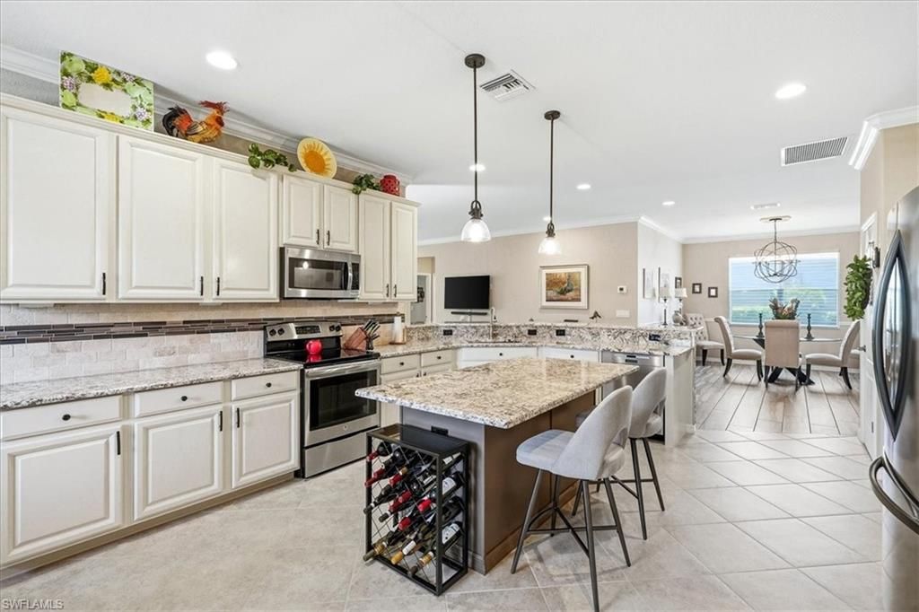20503 Black Tree Ln , Estero, FL 33928 Photo