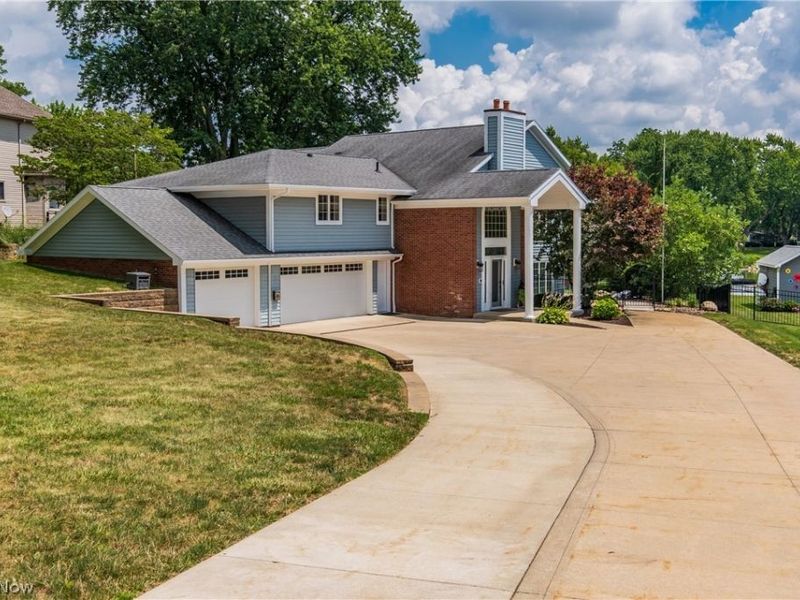 5340 West Boulevard NW, Canton, OH 44718 Photo 1