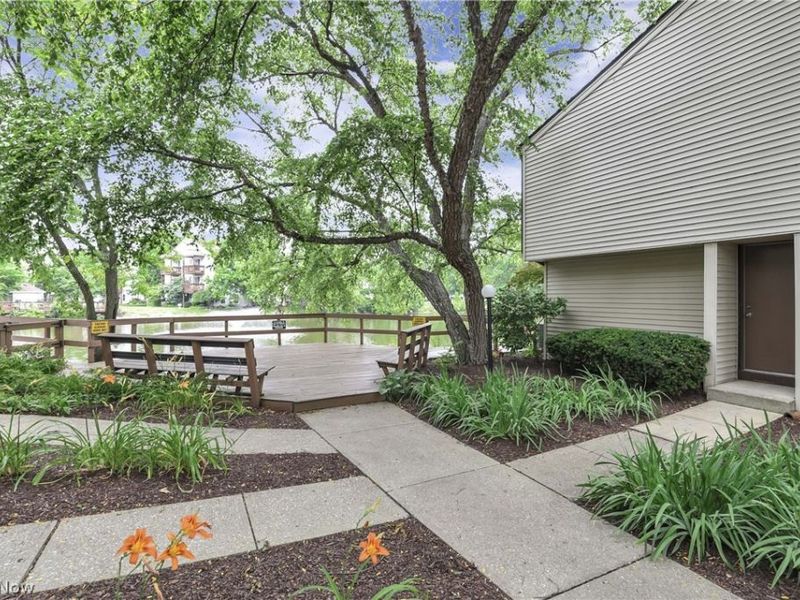 1420 Cedarwood Drive, Unit H, Westlake, OH 44145 Photo 1