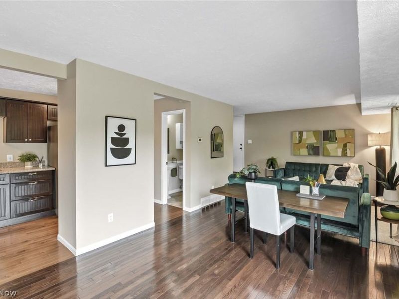 1420 Cedarwood Drive, Unit H, Westlake, OH 44145 Photo 12