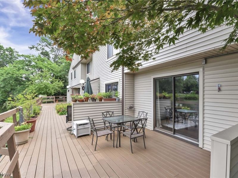 1420 Cedarwood Drive, Unit H, Westlake, OH 44145 Photo 5