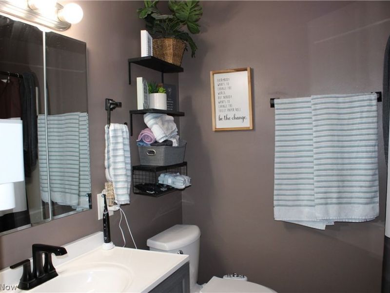 13605 Crestway Drive, Brook Park, OH 44142 Photo 14