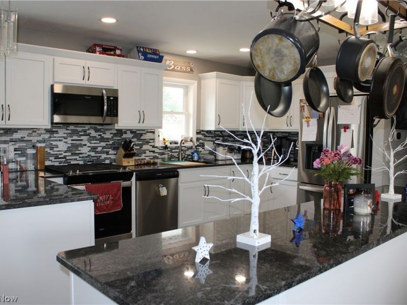 13605 Crestway Drive, Brook Park, OH 44142 Photo 3