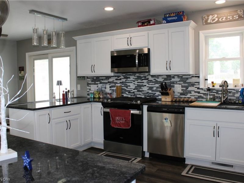 13605 Crestway Drive, Brook Park, OH 44142 Photo 5