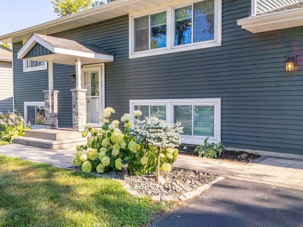 10225 99th Avenue N, Maple Grove, MN 55369
