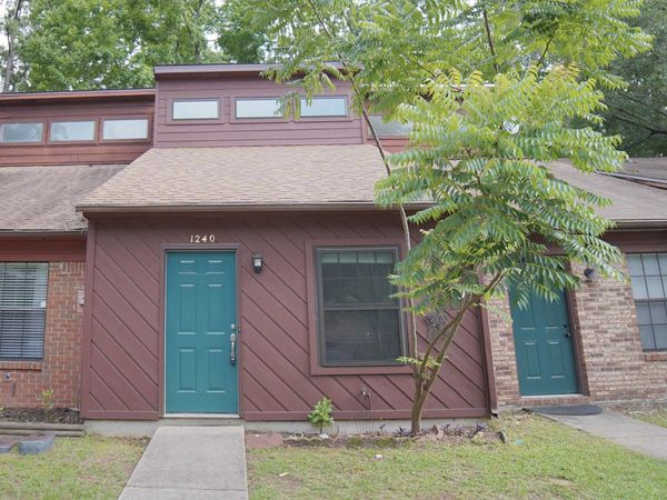 1240 High Road , Tallahassee, FL 32304