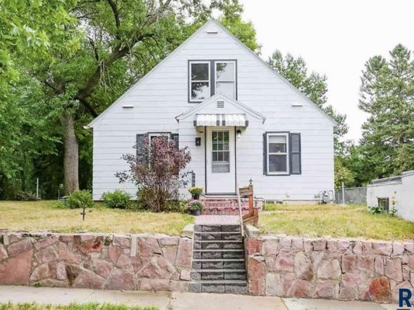 608 S Conklin Ave, Sioux Falls, SD 57103