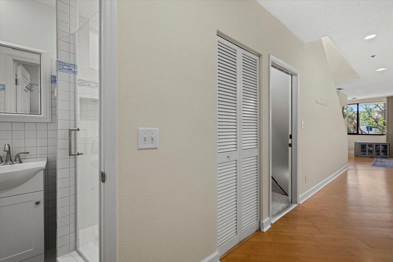 1928 Harbourside Drive , Unit 1402, Longboat Key, FL 34228 Photo