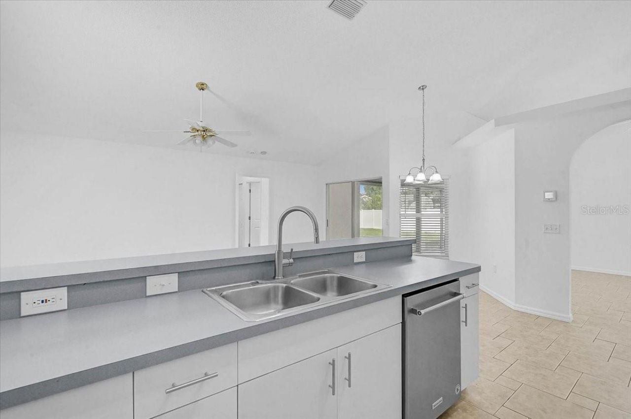 5108 72nd Street E, Bradenton, FL 34203 Photo