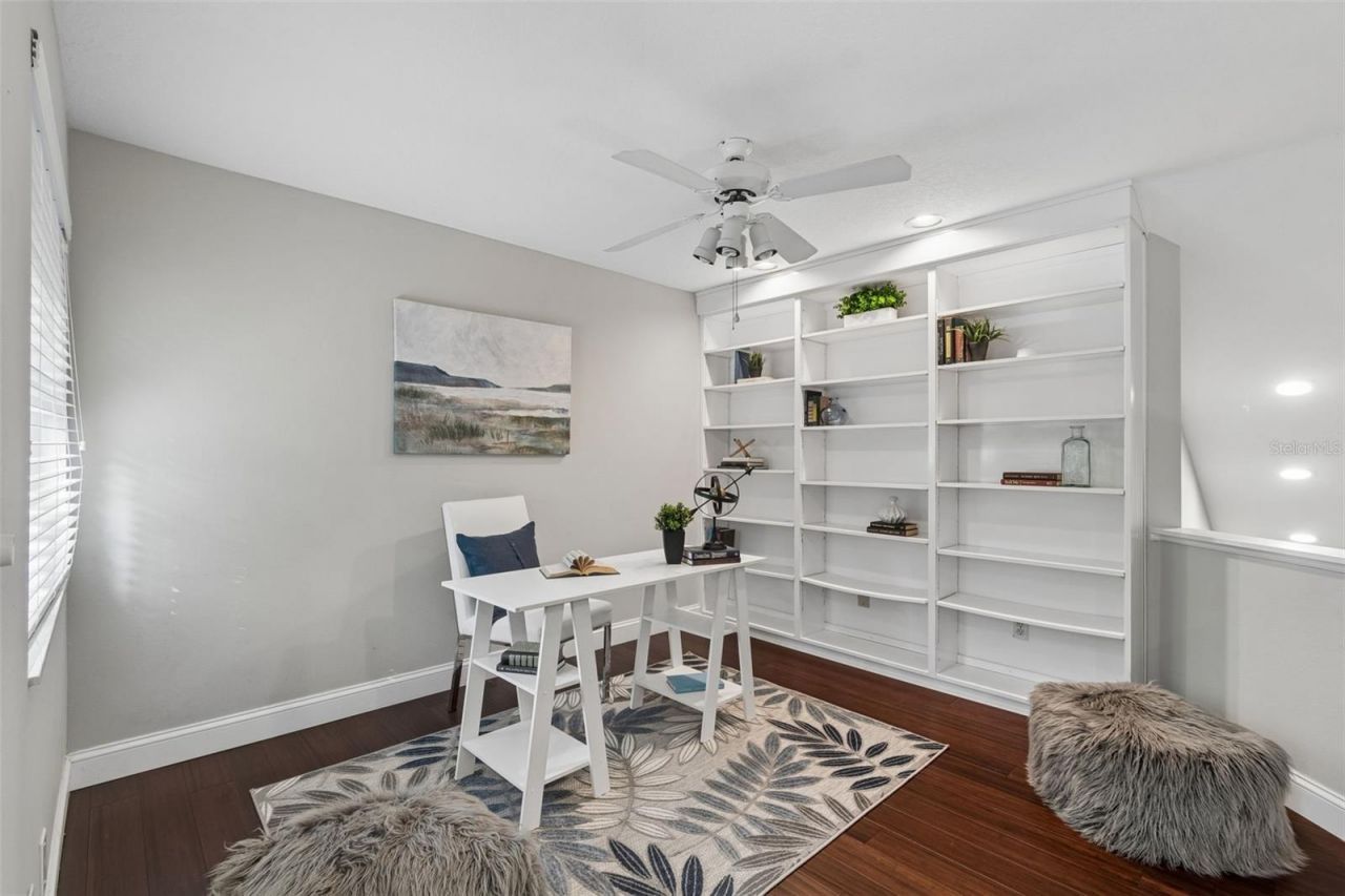 460 Date Palm Court Ne, Saint Petersburg, FL 33703 Photo