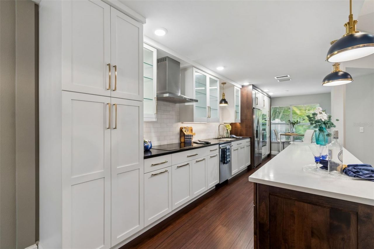 460 Date Palm Court Ne, Saint Petersburg, FL 33703 Photo