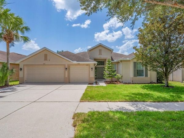 11109 WEMBLEY LANDING DRIVE , LITHIA, FL 33547