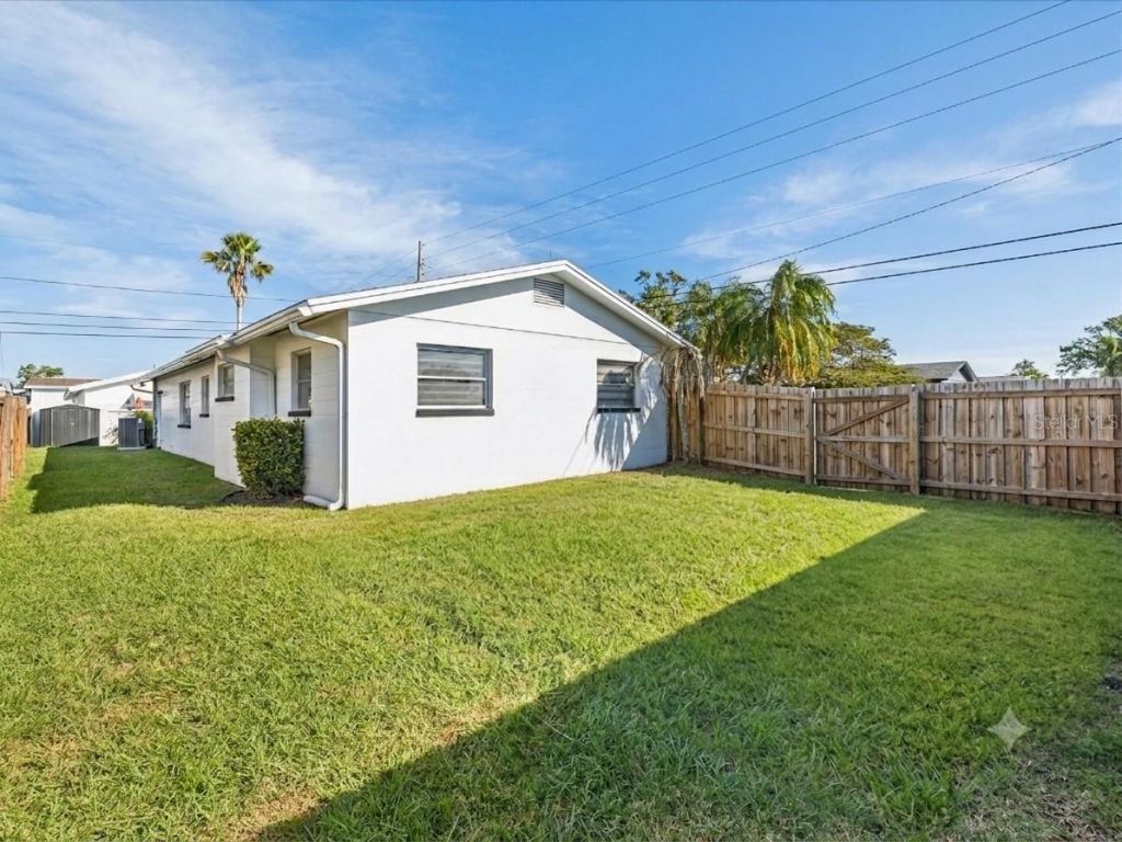 2000 57th Street N, Saint Petersburg, FL 33710 Photo