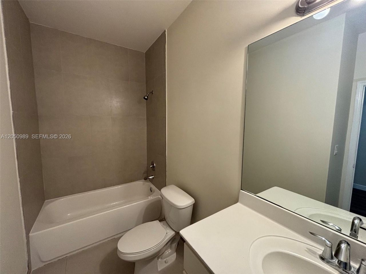 10445 NW 61 Ln, Unit 10445, Doral, FL 33178 Photo
