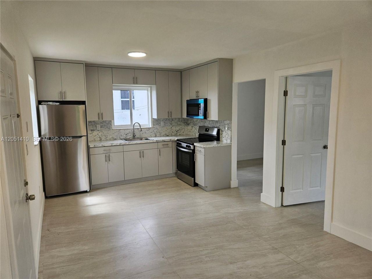 9415 SW 38th St, Miami, FL 33165 Photo