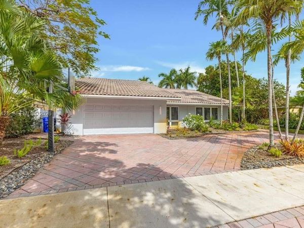 3520 N 32nd Ter, Hollywood, FL 33021