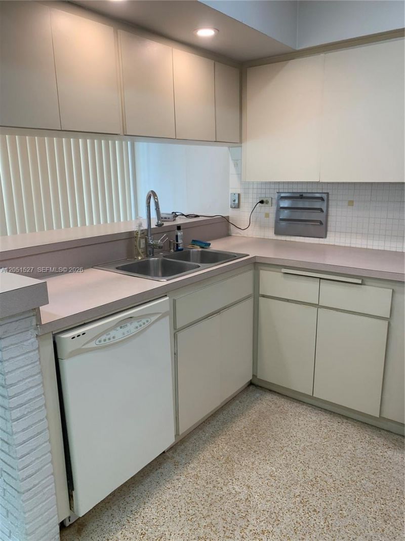 1820 SW 98th Ct , Unit N/A, Miami, FL 33165 Photo