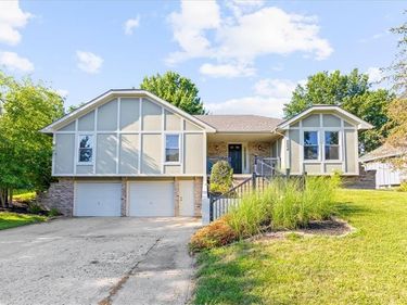 5004 NW 85th Street, Kansas City, MO 64154