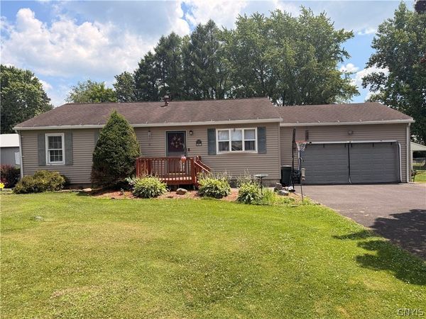 5716 Williamson Parkway, Cicero, NY 13039