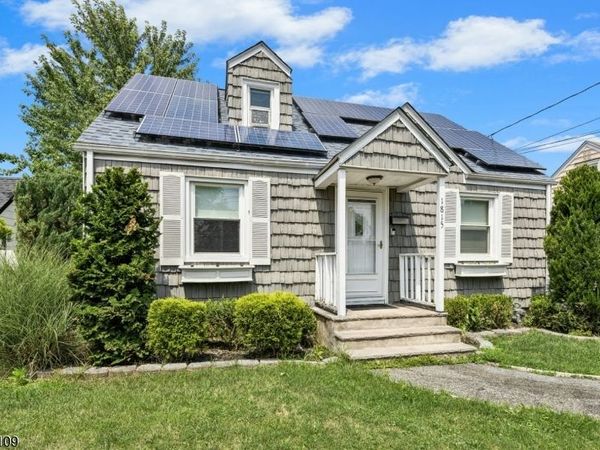 1815 N Stiles St, Linden, NJ 07036