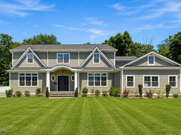 2 Wingate Dr, Livingston, NJ 07039