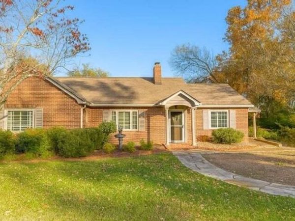 2920 Ozark Road , Chattanooga, TN 37415