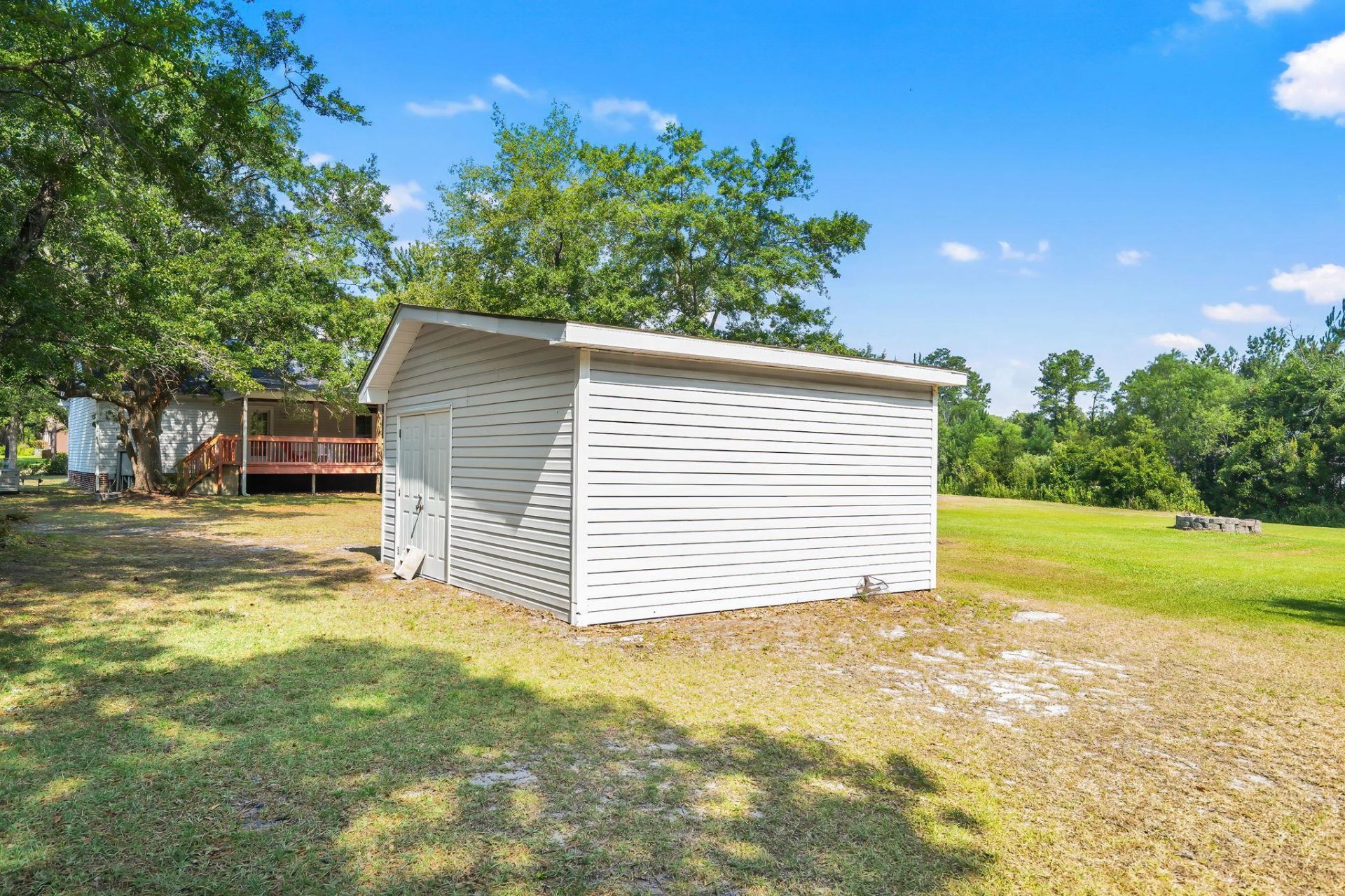 2161 Eastwoods Dr. Photo 16