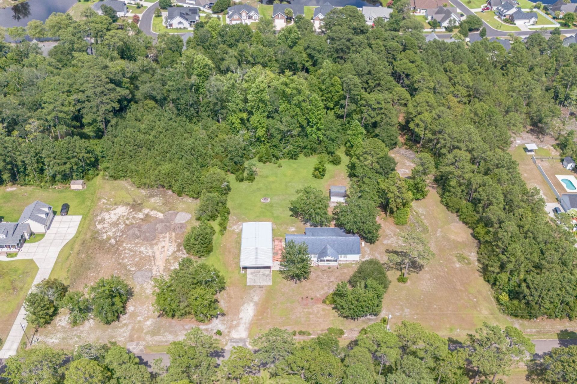 2161 Eastwoods Dr. Photo 24