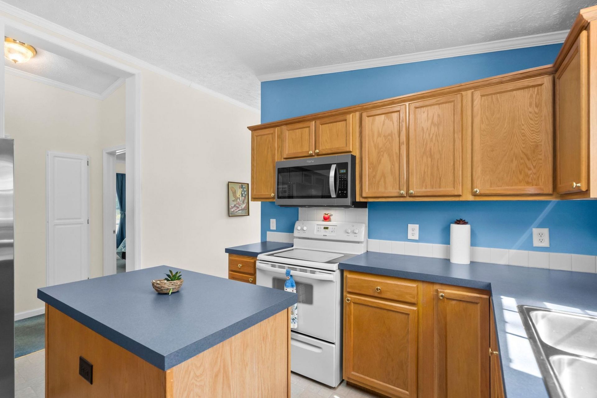 2161 Eastwoods Dr. Photo 41