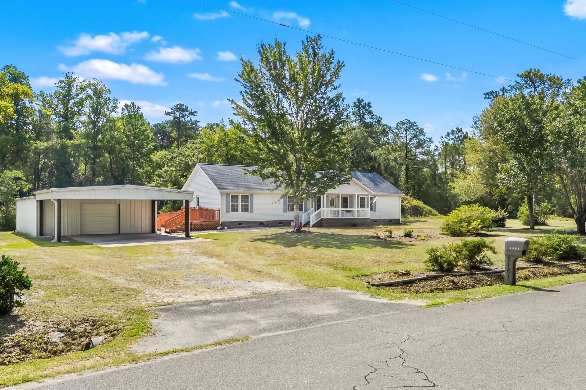 2161 Eastwoods Dr. Photo 6