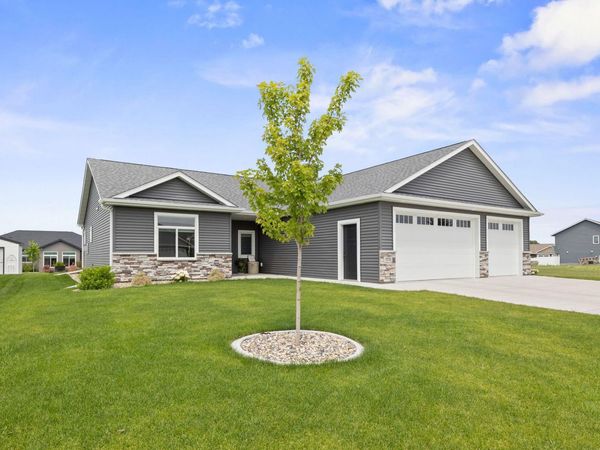 173 Eau Claire Avenue SE, Hutchinson, MN 55350