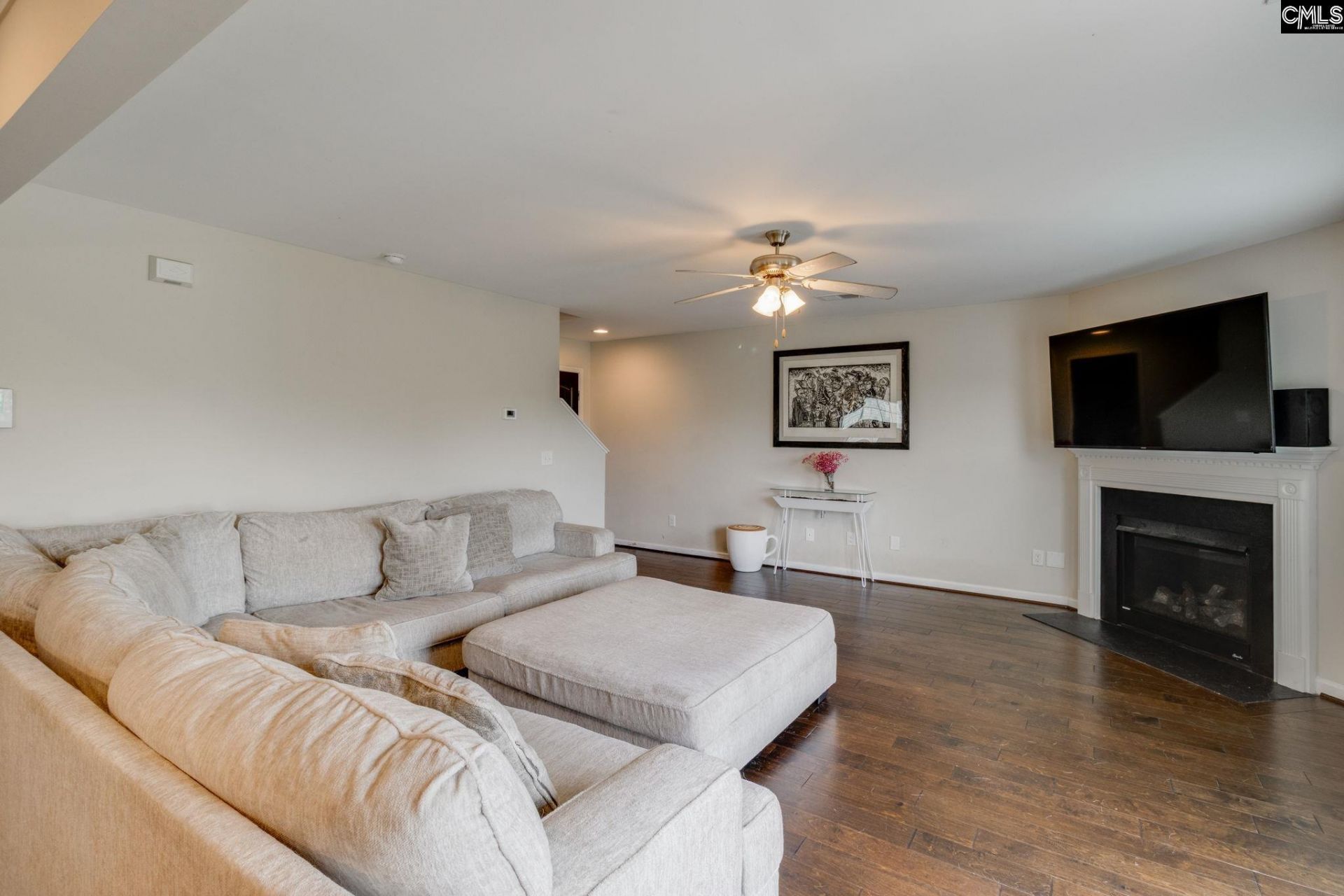 637 Kimpton Drive  Photo 14