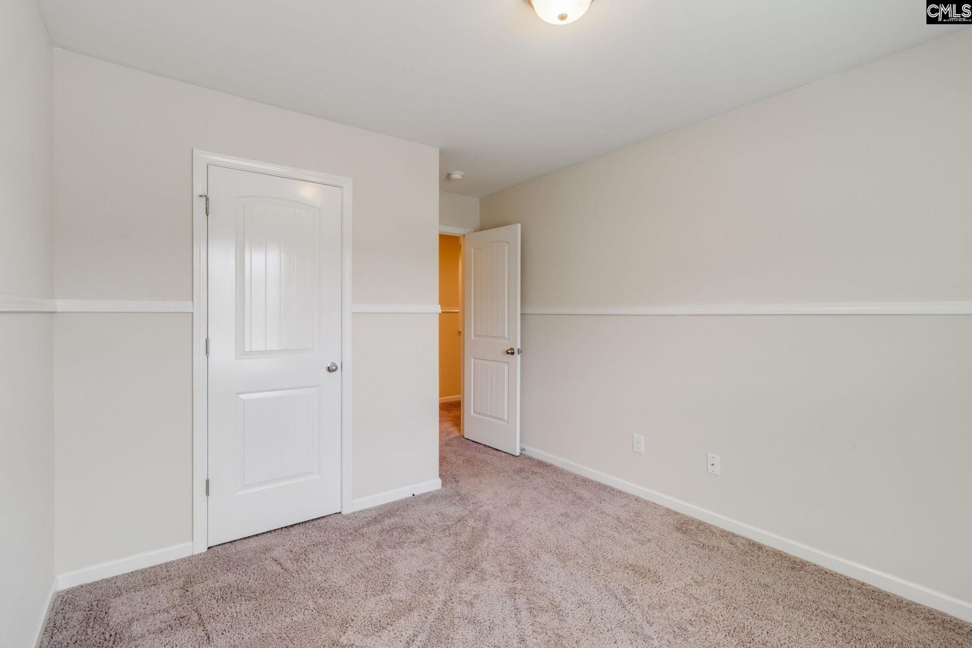 637 Kimpton Drive  Photo 30