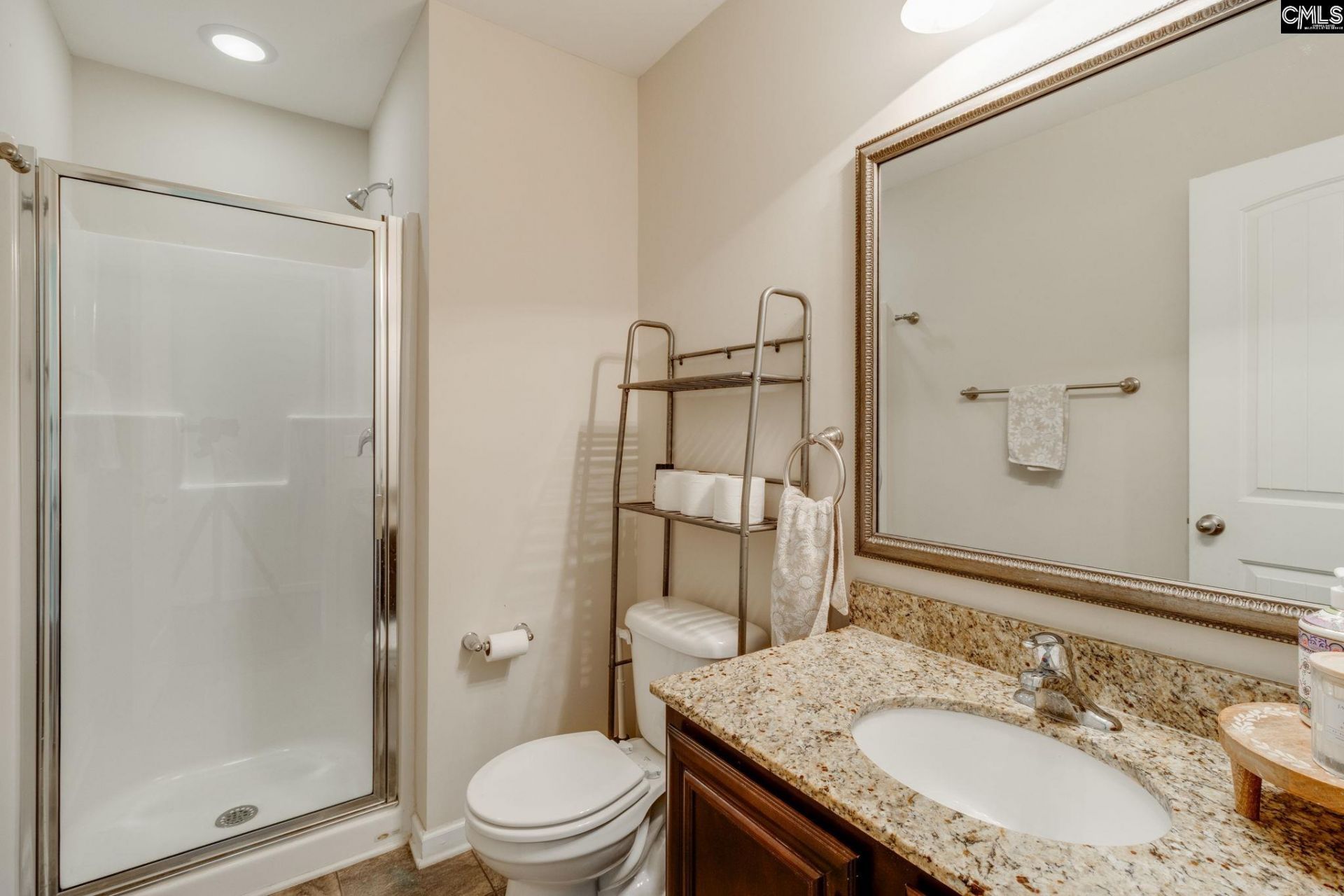 637 Kimpton Drive  Photo 8