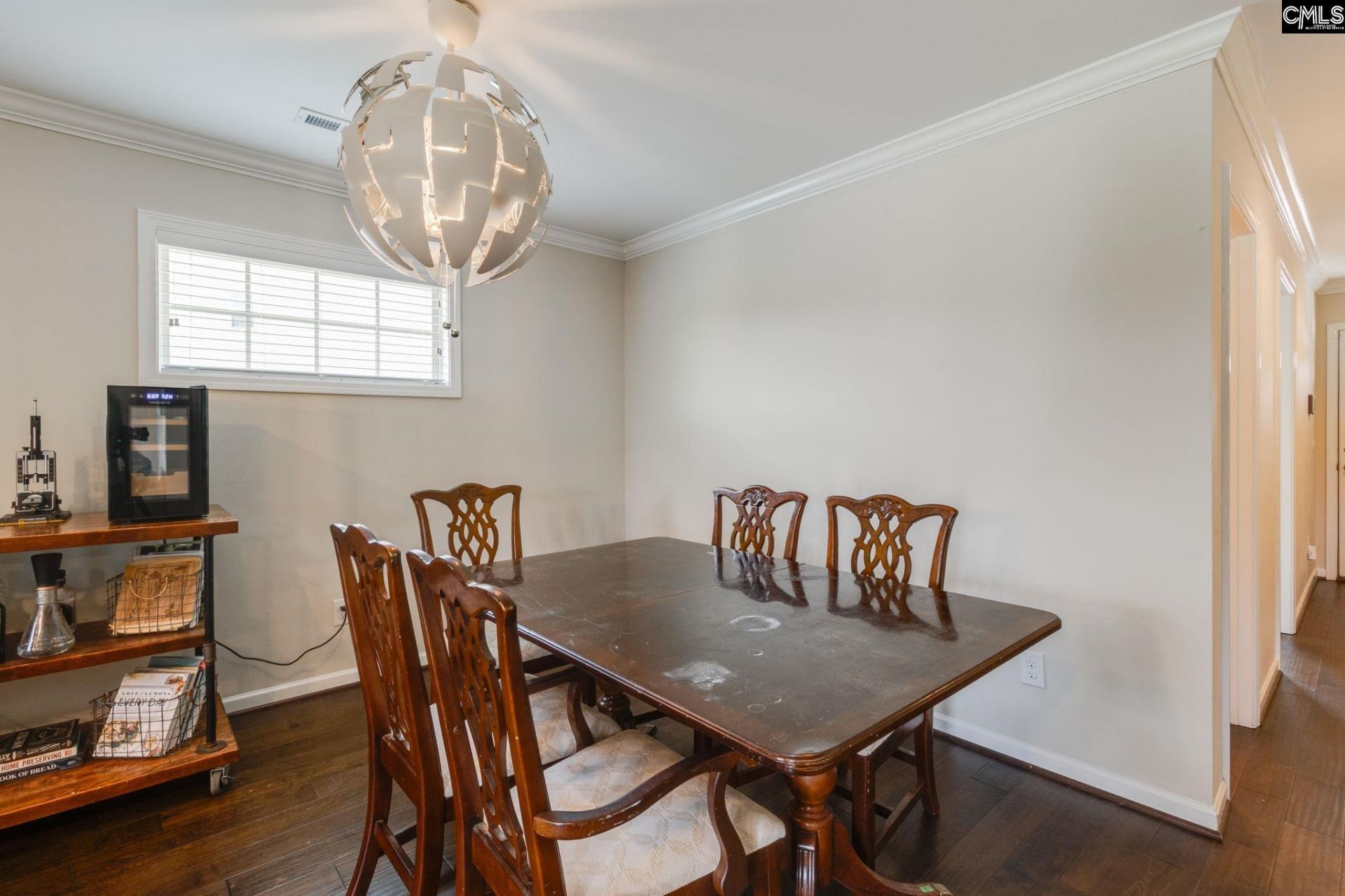 637 Kimpton Drive  Photo 9