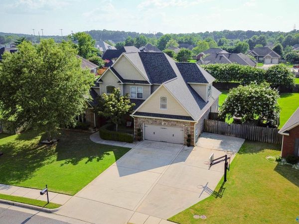 2311 Amberly Lane, Decatur, AL 35603