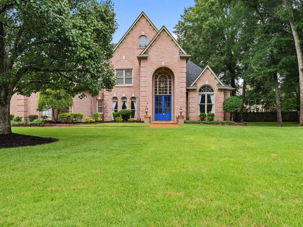 9460 HEDGEGROVE DR, Germantown, TN 38139