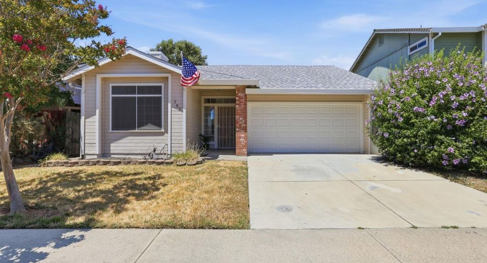757 Ashboro Ln, Galt, CA 95632 Photo