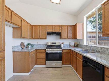 757 Ashboro Ln, Galt, CA 95632 Photo
