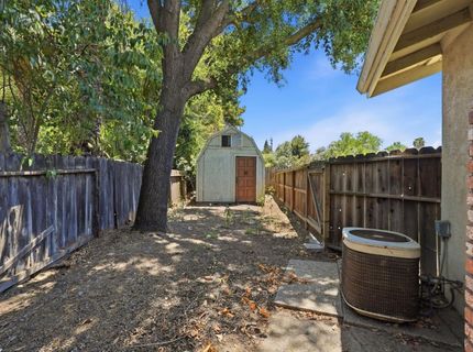 210 Laurel Ct, Ripon, CA 95366 Photo