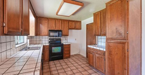 210 Laurel Ct, Ripon, CA 95366 Photo