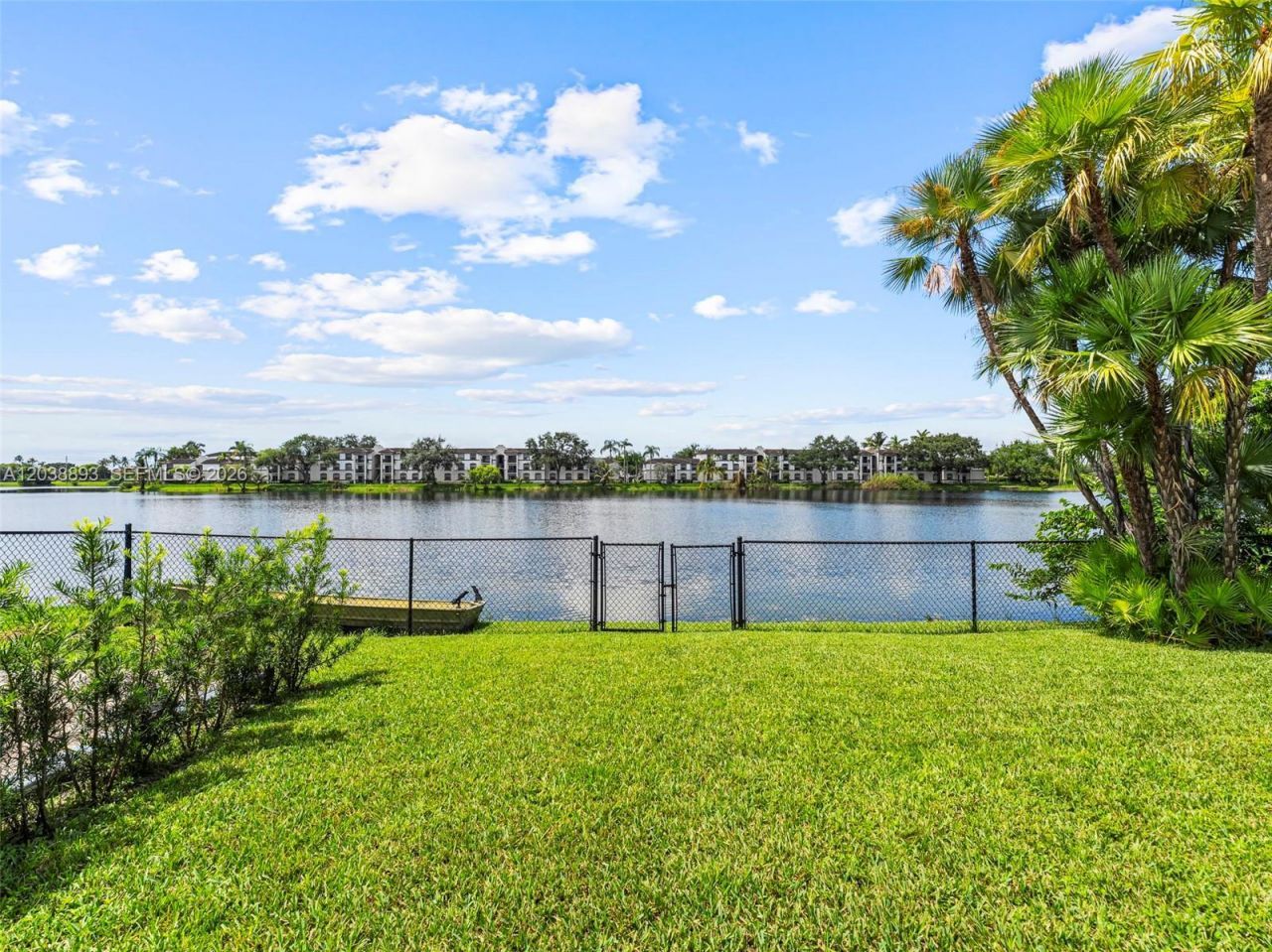 11010 SW 13th St, Pembroke Pines, FL 33025 Photo
