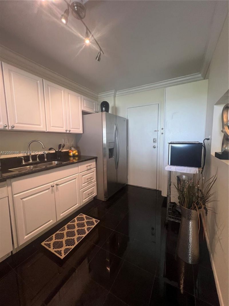 1465 NE 123rd St , Unit 502, North Miami, FL 33161 Photo