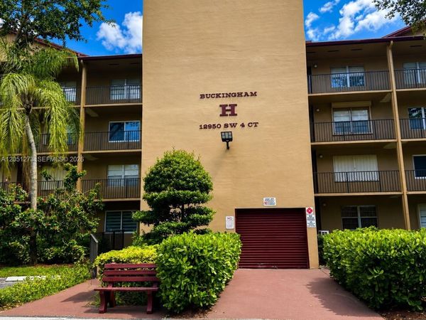 12950 SW 4th Ct, Unit 209H, Pembroke Pines, FL 33027